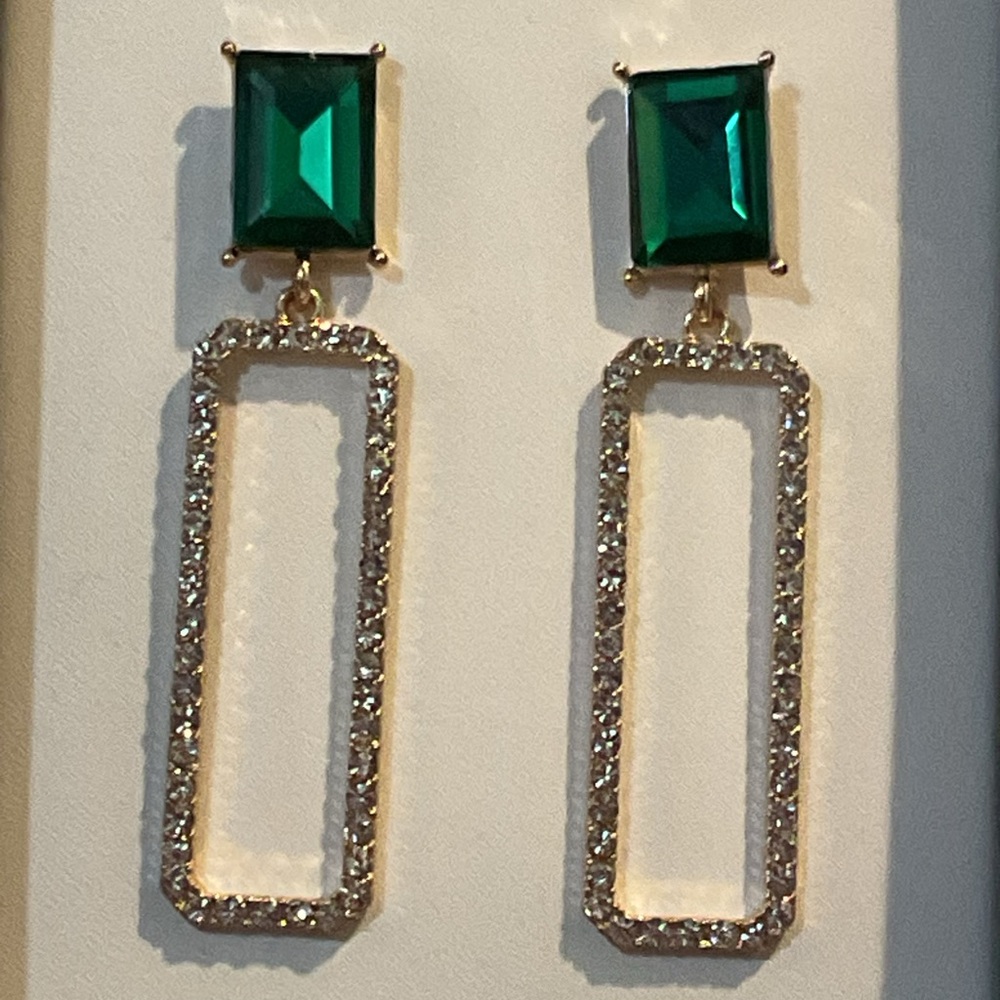 Emerald And Gold Rectangular Earrings - image 4